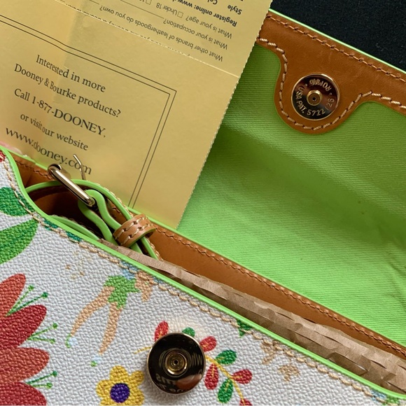 TINKER BELL DOONEY AND BOURKE CROSSBODY BAG WORN COUPLES OF TIMES LIKE NEW c - Picture 3 of 6